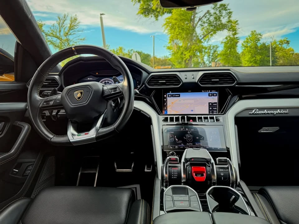 2020 Lamborghini Urus - Image 7 of 12