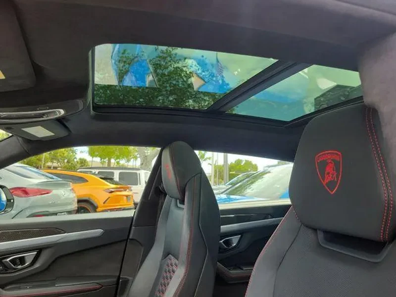 2020 Lamborghini Urus - Image 13 of 18