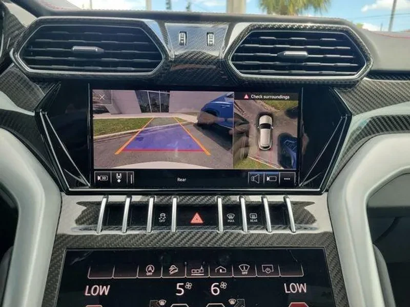 2020 Lamborghini Urus - Image 18 of 18