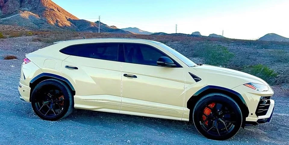 2020 Lamborghini Urus - Image 2 of 6