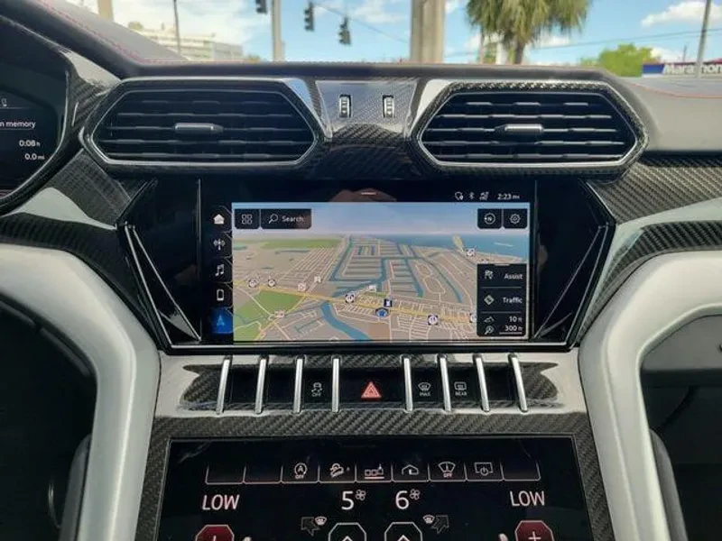 2020 Lamborghini Urus - Image 15 of 18