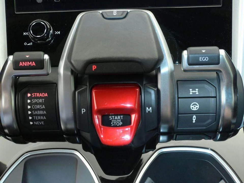 2020 Lamborghini Urus - Image 14 of 15