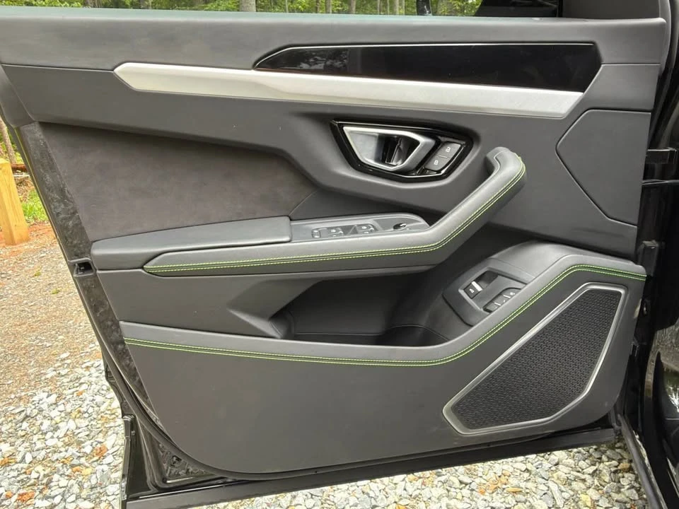 2020 Lamborghini Urus - Image 10 of 20