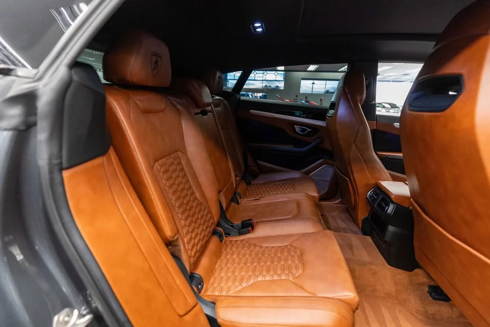 2020 Lamborghini Urus - Image 13 of 16