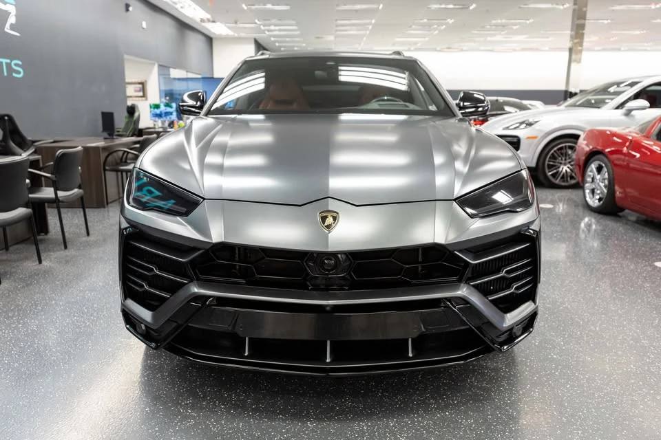 2020 Lamborghini Urus - Image 2 of 16