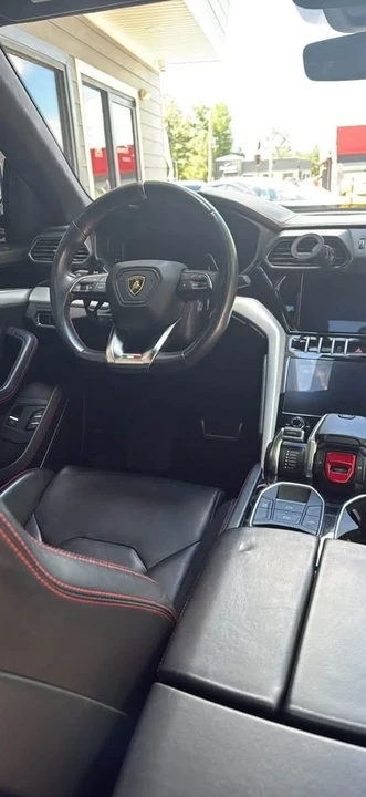 2020 Lamborghini Urus - Image 16 of 18