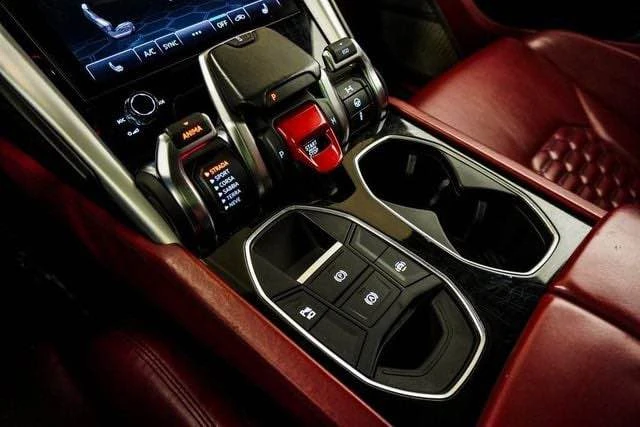 2020 Lamborghini Urus - Image 14 of 15