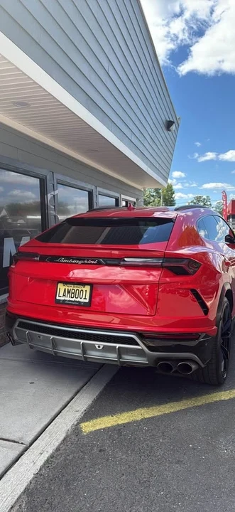 2020 Lamborghini Urus - Image 11 of 18