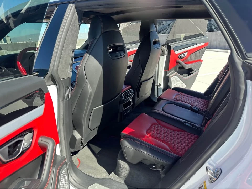 2020 Lamborghini Urus - Image 16 of 17