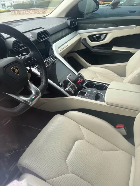 2020 Lamborghini Urus - Image 2 of 4