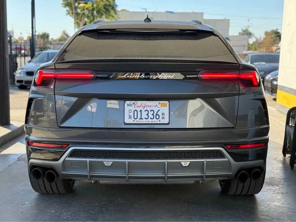 2020 Lamborghini Urus - Image 2 of 20