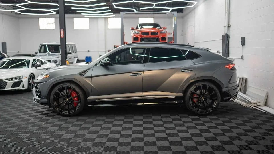 2020 Lamborghini Urus - Image 4 of 9