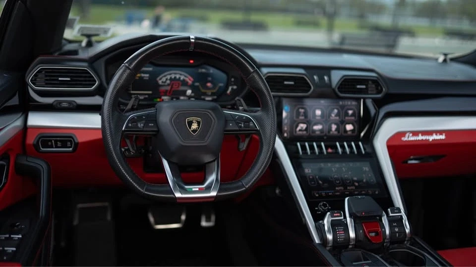 2020 Lamborghini Urus - Image 8 of 15