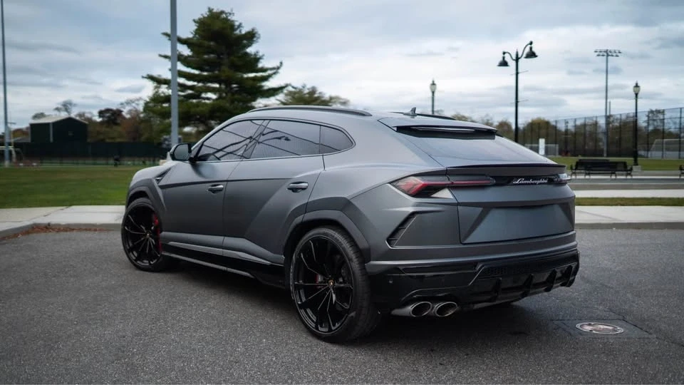 2020 Lamborghini Urus - Image 2 of 15
