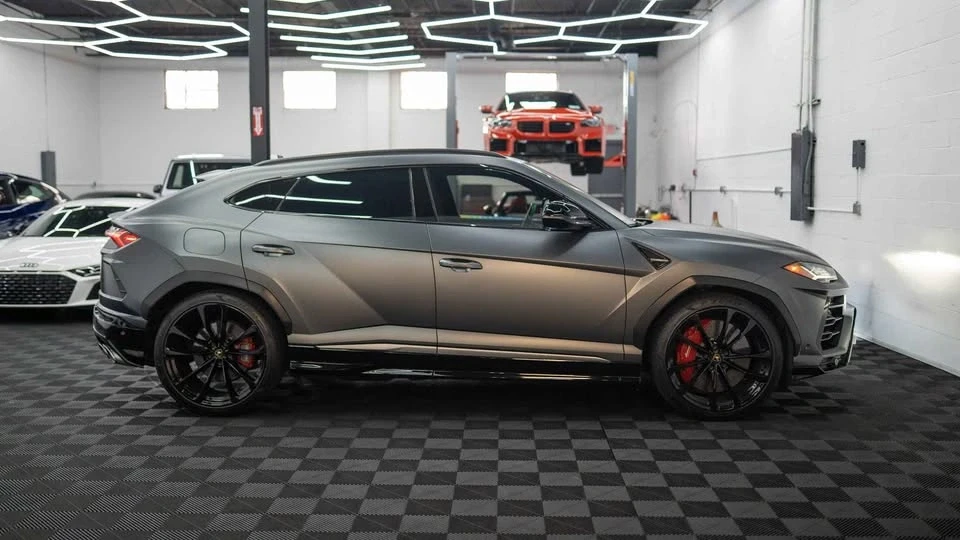 2020 Lamborghini Urus - Image 2 of 9