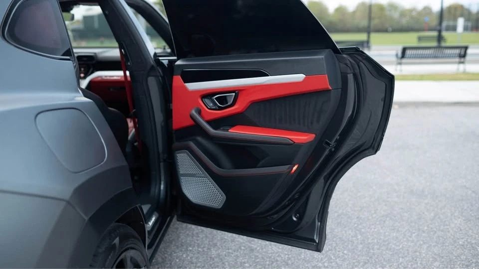 2020 Lamborghini Urus - Image 14 of 15