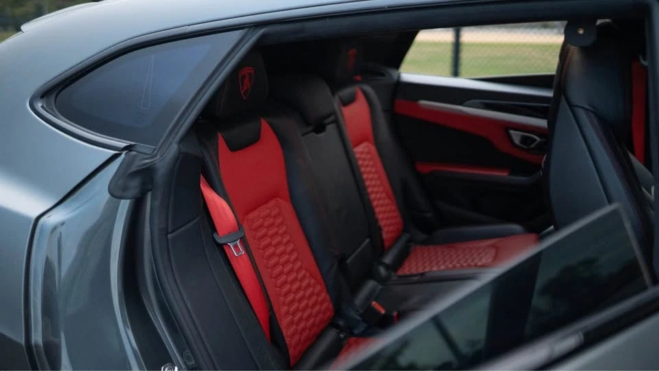2020 Lamborghini Urus - Image 10 of 15