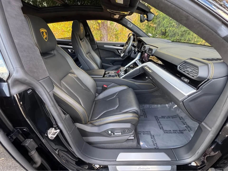 2020 Lamborghini Urus - Image 17 of 19