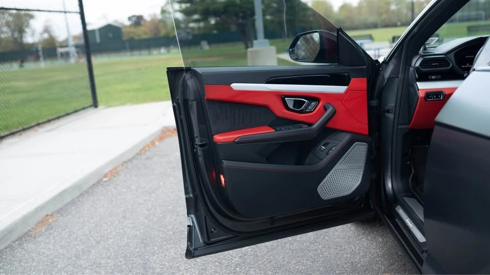 2020 Lamborghini Urus - Image 13 of 15