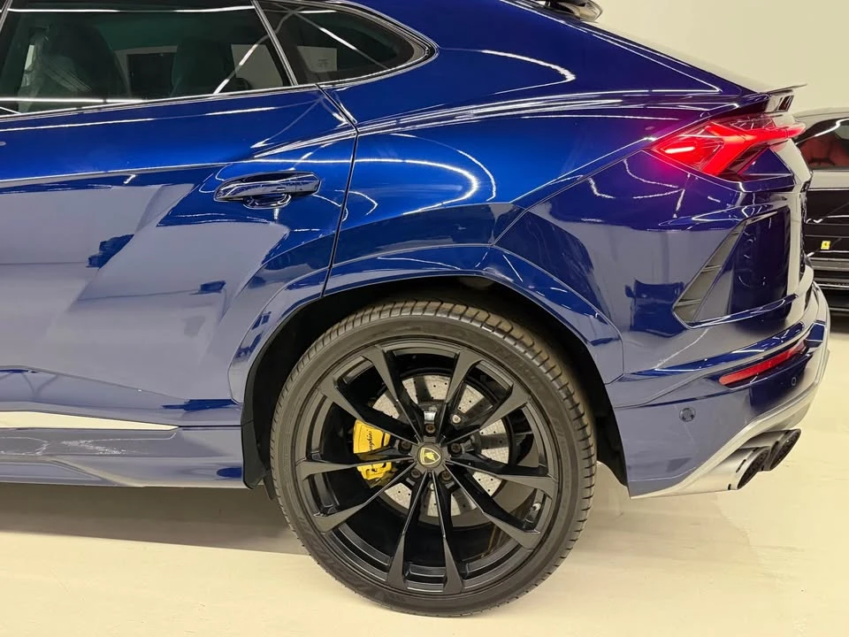 2020 Lamborghini Urus - Image 7 of 9