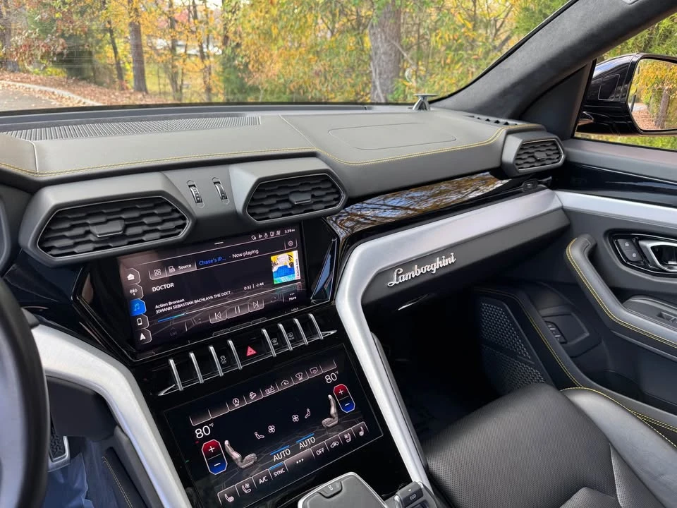 2020 Lamborghini Urus - Image 13 of 19