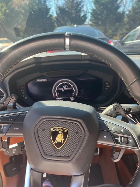 2020 Lamborghini Urus - Image 9 of 18