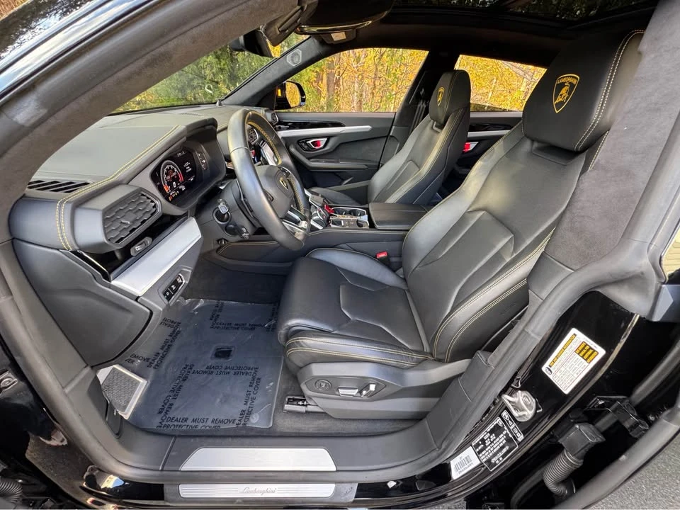 2020 Lamborghini Urus - Image 10 of 19
