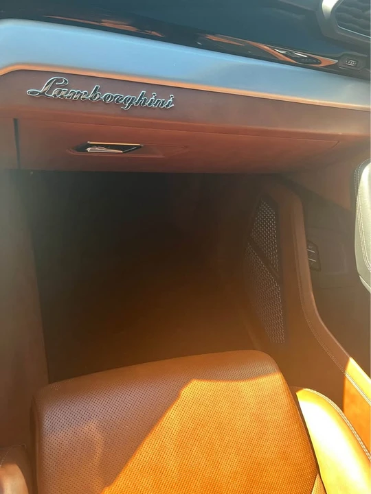 2020 Lamborghini Urus - Image 11 of 18