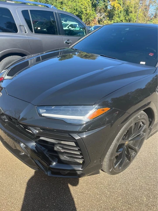 2020 Lamborghini Urus - Image 2 of 18