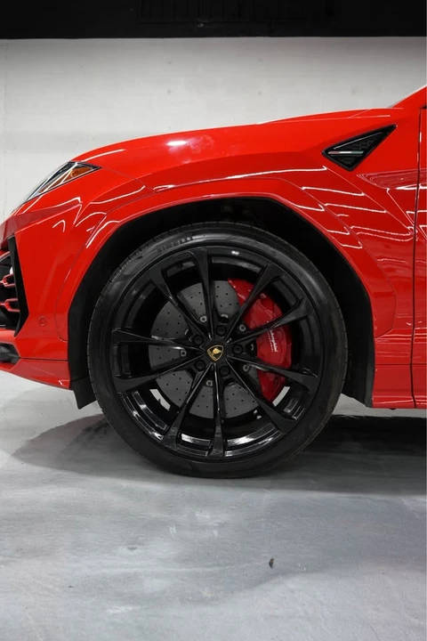 2020 Lamborghini Urus - Image 10 of 12