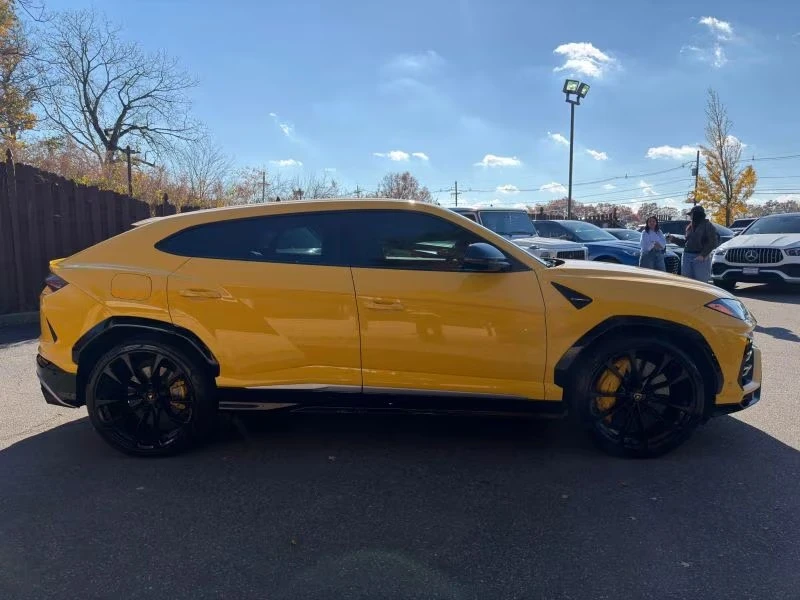 2020 Lamborghini Urus - Image 4 of 17