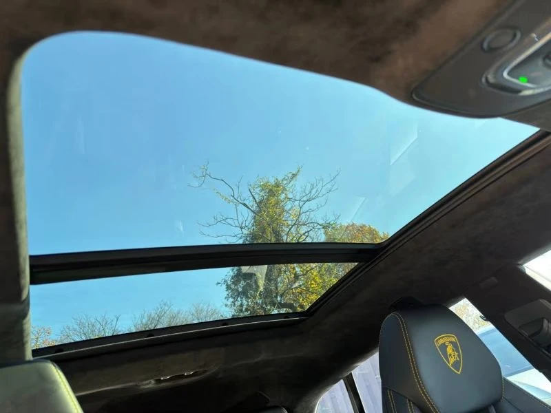 2020 Lamborghini Urus - Image 13 of 17