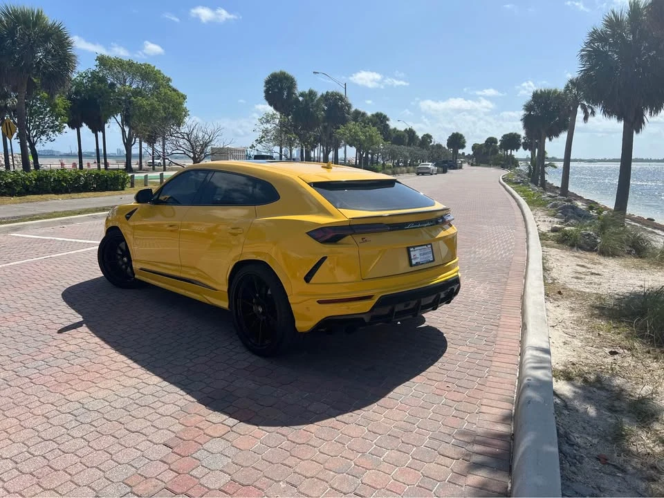 2020 Lamborghini Urus - Image 3 of 10