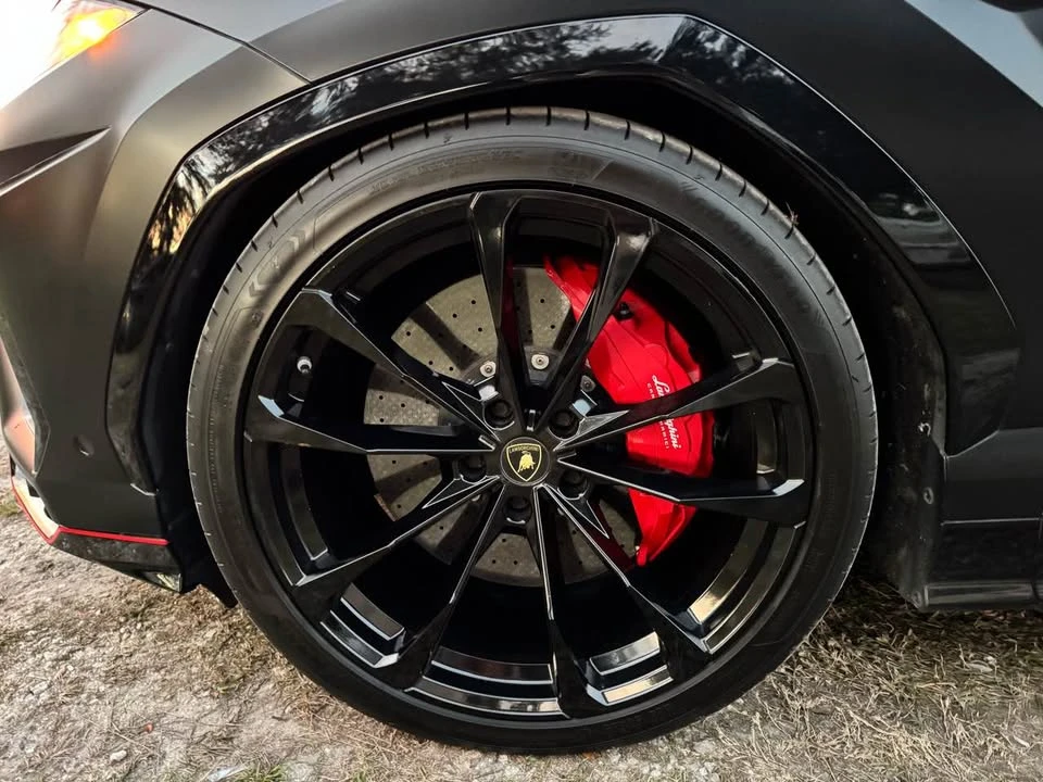 2020 Lamborghini Urus - Image 9 of 13