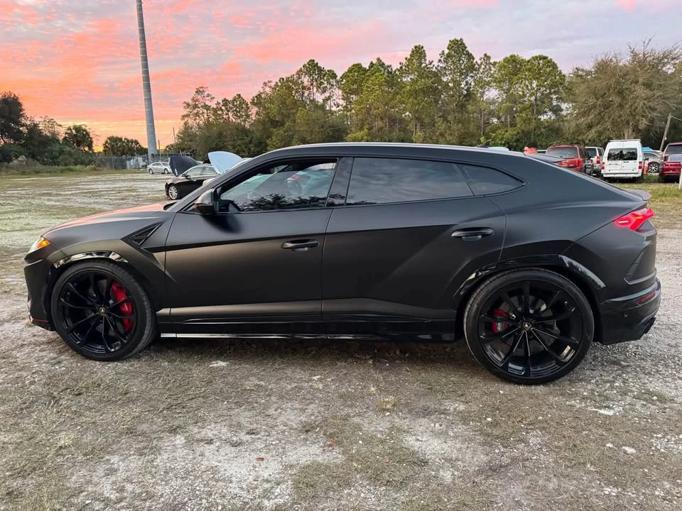 2020 Lamborghini Urus - Image 12 of 13