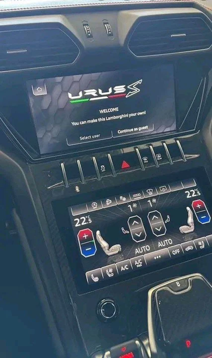 2020 Lamborghini Urus - Image 2 of 3