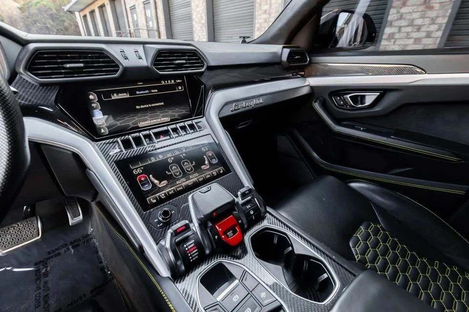 2020 Lamborghini Urus - Image 13 of 20