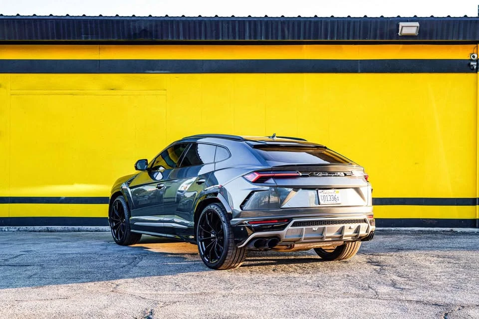 2020 Lamborghini Urus - Image 16 of 16