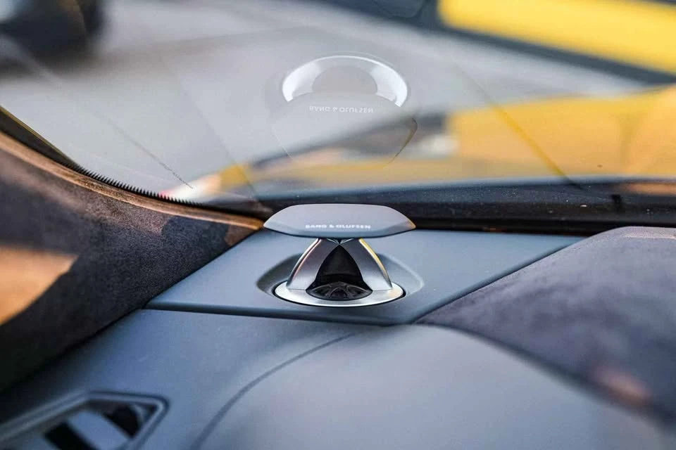 2020 Lamborghini Urus - Image 9 of 16