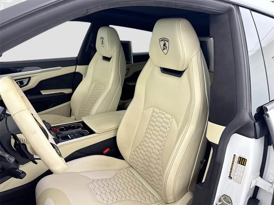 2020 Lamborghini Urus - Image 11 of 19