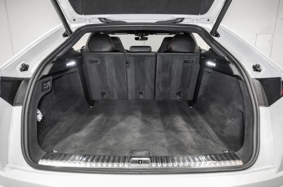 2020 Lamborghini Urus - Image 7 of 12