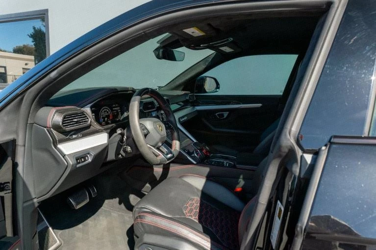 2020 Lamborghini Urus - Image 10 of 20