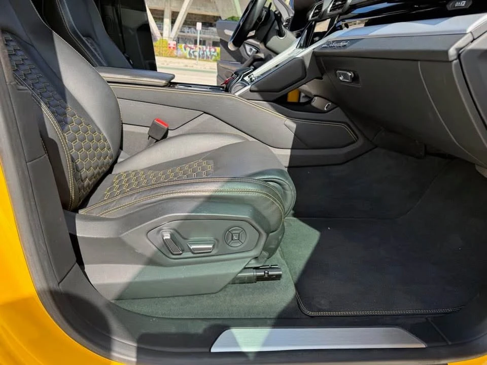 2020 Lamborghini Urus - Image 5 of 7