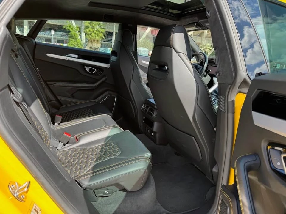 2020 Lamborghini Urus - Image 6 of 7