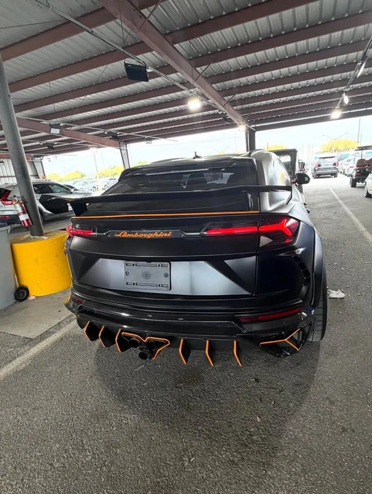 2020 Lamborghini Urus - Image 2 of 5