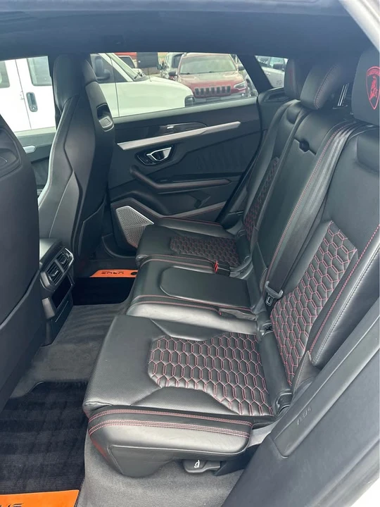 2020 Lamborghini Urus - Image 6 of 10