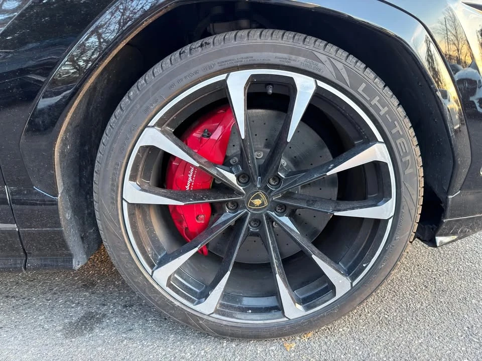 2020 Lamborghini Urus - Image 6 of 9