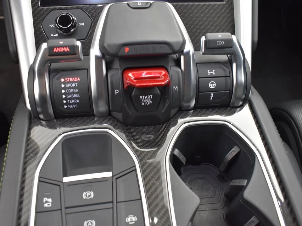 2020 Lamborghini Urus - Image 8 of 20