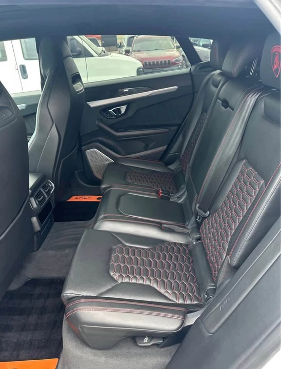 2020 Lamborghini Urus - Image 7 of 12
