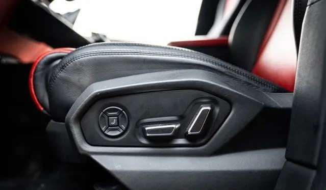 2020 Lamborghini Urus - Image 15 of 19